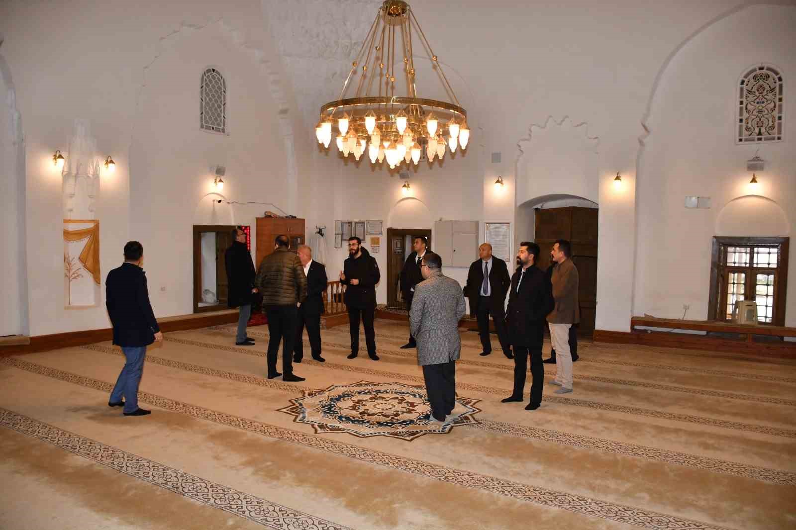 Turizm Komisyonu Ahmetli ve G&ouml;lmarmara&rsquo;nın turistik değerlerini inceledi
