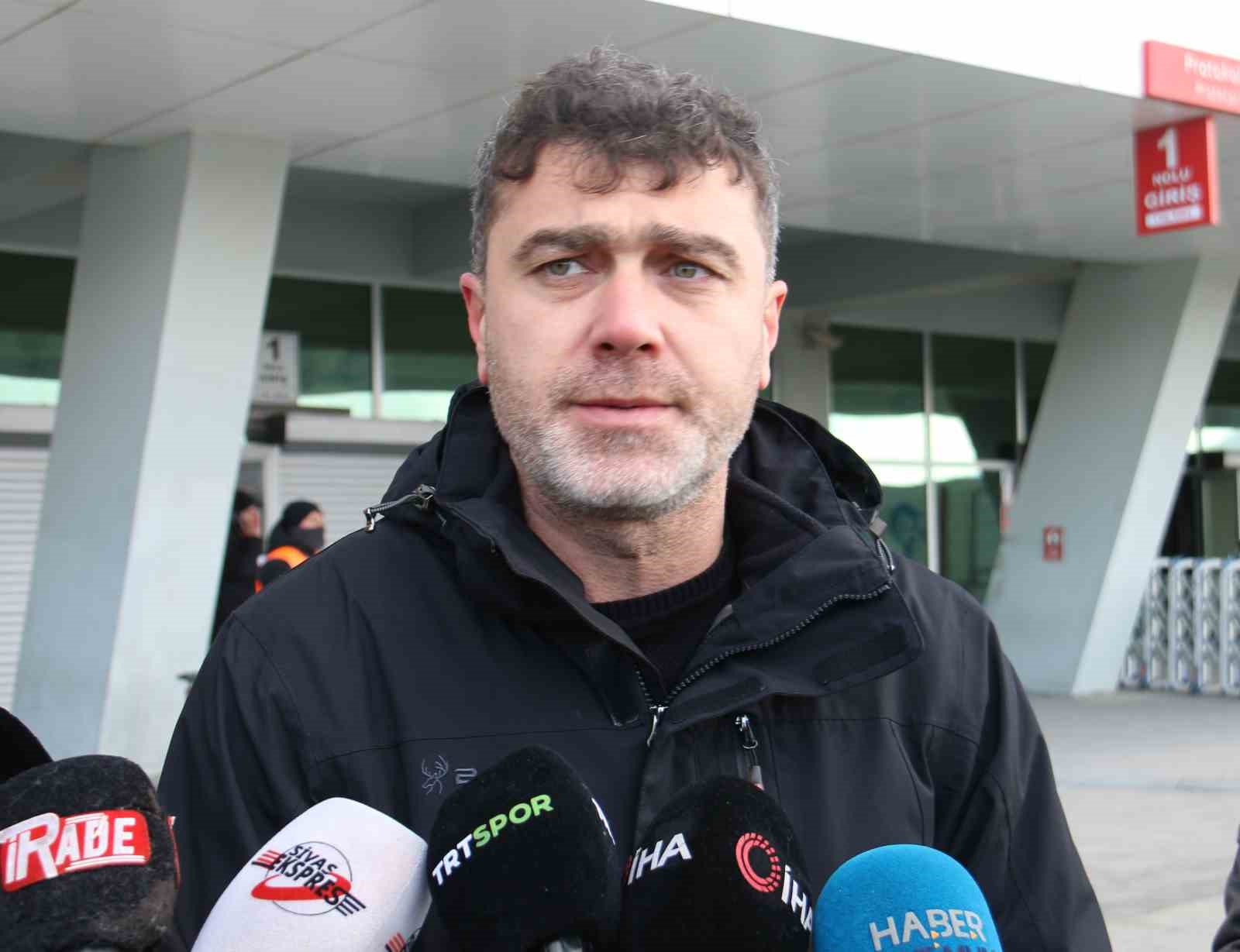Mustafa Kurbanoğlu: "Federasyona operasyon ger&ccedil;ekleştiriliyorsa mağdur Sivasspor&rsquo;dur"
