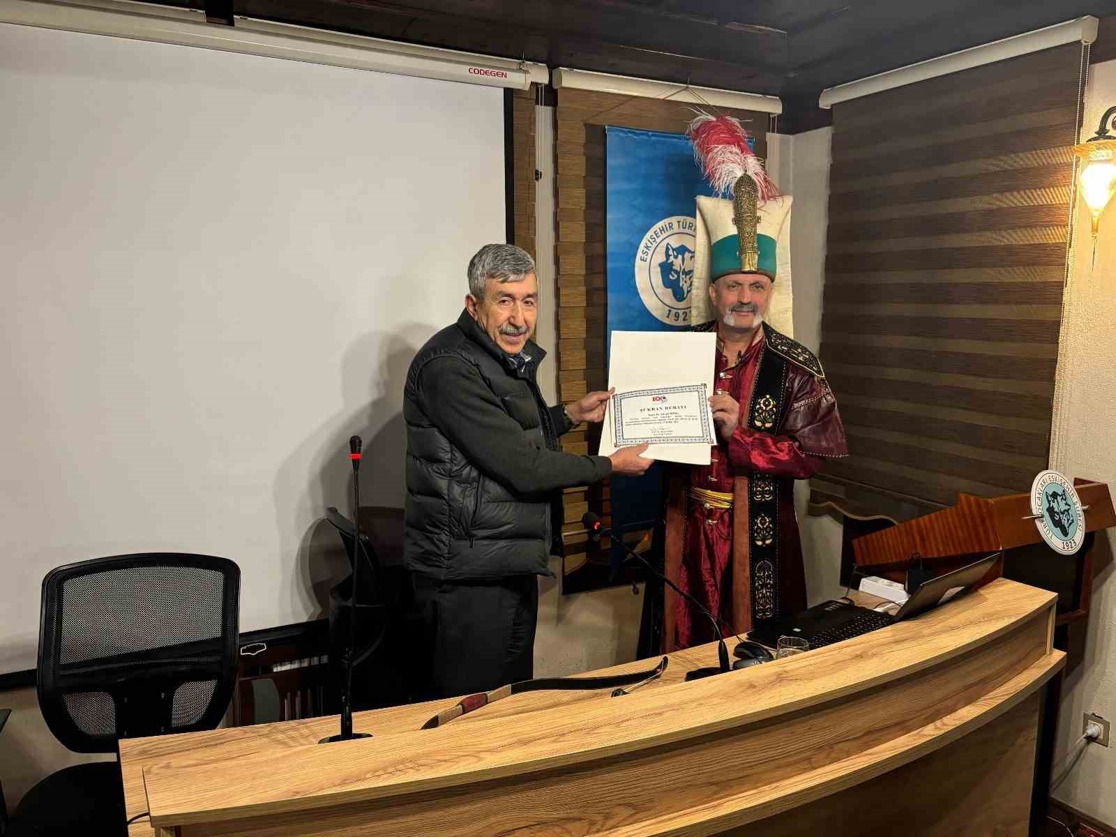 Eskişehir Türk Ocağı’nda ’Tarihsel Süreçte Türk Okçuluğu’ konuşuldu