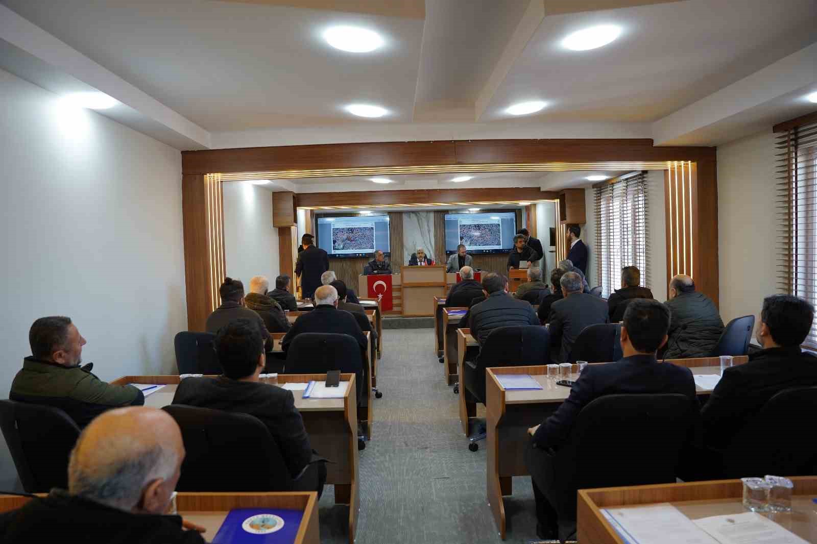 Taşınmaz sahiplerinden Kahta Eski &Ccedil;arşı Kentsel D&ouml;n&uuml;ş&uuml;m projesine tam destek
