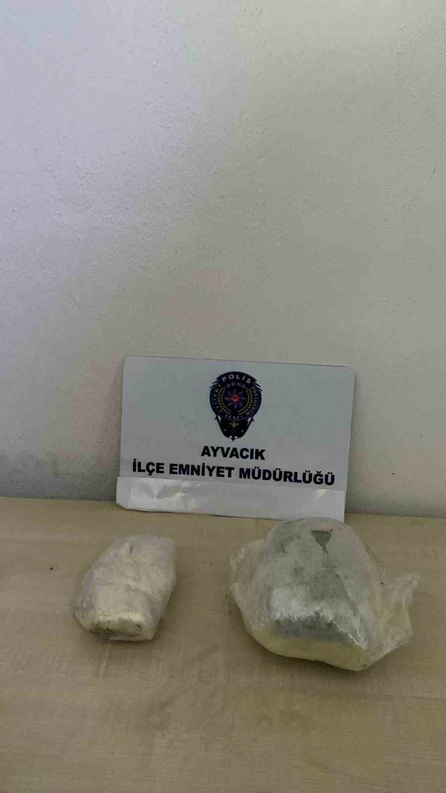 &Ccedil;anakkale&rsquo;de uyuşturucu operasyonuna 4 tutuklama
