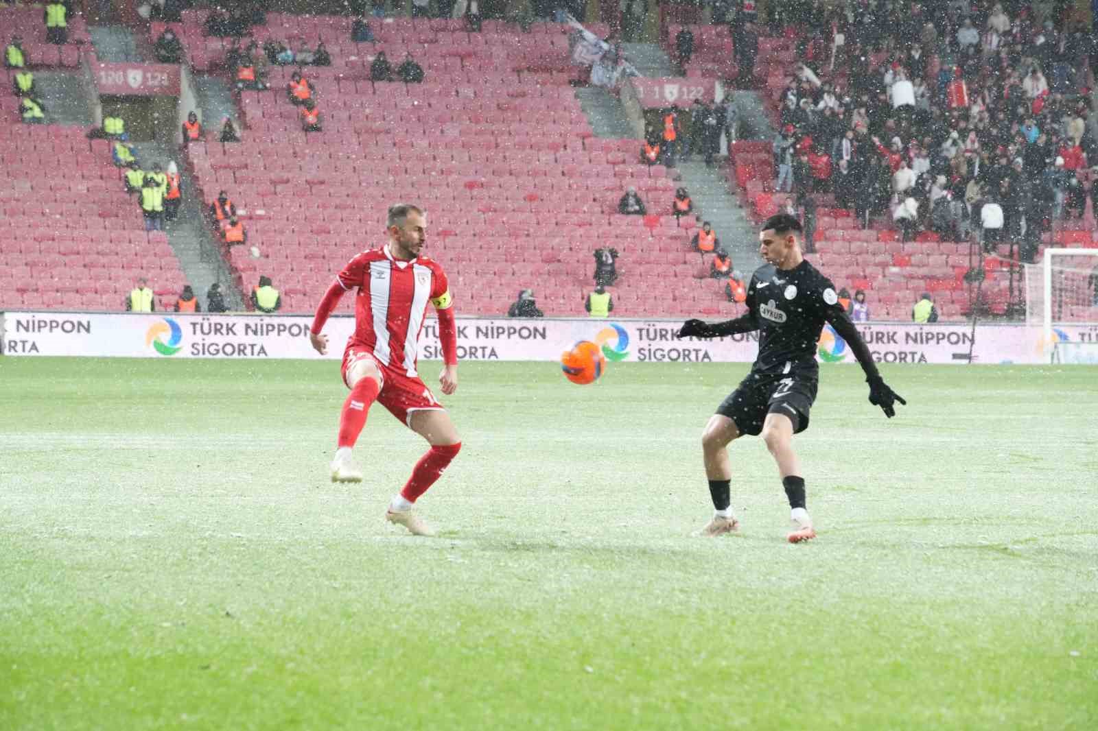 Trendyol Süper Lig: Samsunspor: 2 - Çaykur Rizespor: 3 (Maç sonucu)
