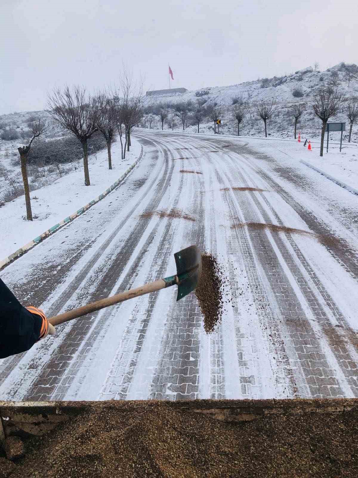 Sındırgı&rsquo;da beyaz &ouml;rt&uuml; havadan g&ouml;r&uuml;nt&uuml;lendi
