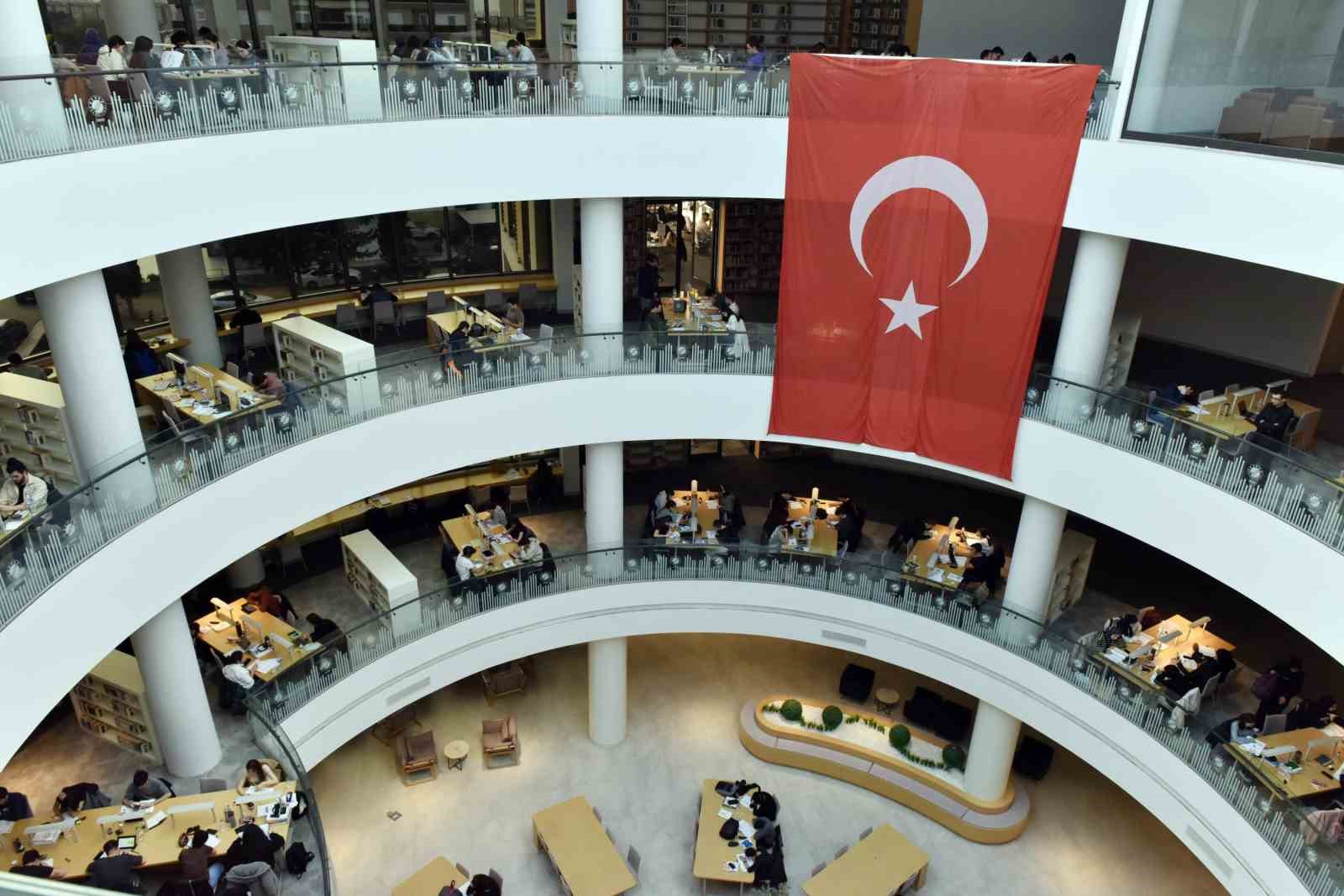 Antalya Kütüphanesi 2024’te 1 milyondan fazla ziyaretçiyi ağırladı