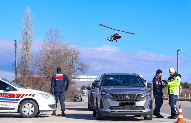 Cayrokopter ile havadan trafik denetiminde 71 bin 563 TL idari para cezası kesildi
