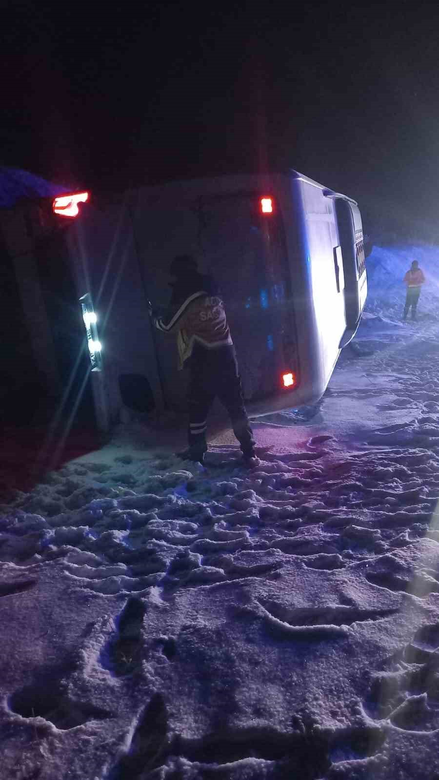 Yozgat’taki otobüs kazasında yaşanan panik kamerada
