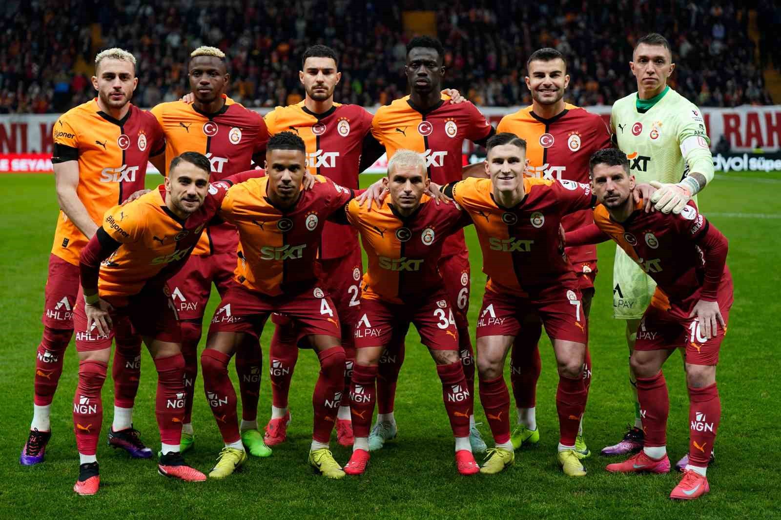 Galatasaray&rsquo;da hedef derbiyi kazanıp, kayıpsız devam etmek
