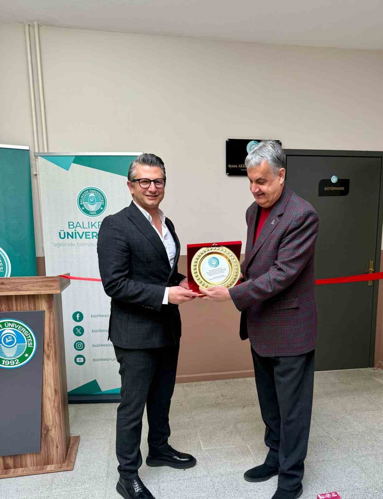 Balıkesir &Uuml;niversitesi Altınoluk MYO&rsquo;da k&uuml;t&uuml;phane a&ccedil;ıldı
