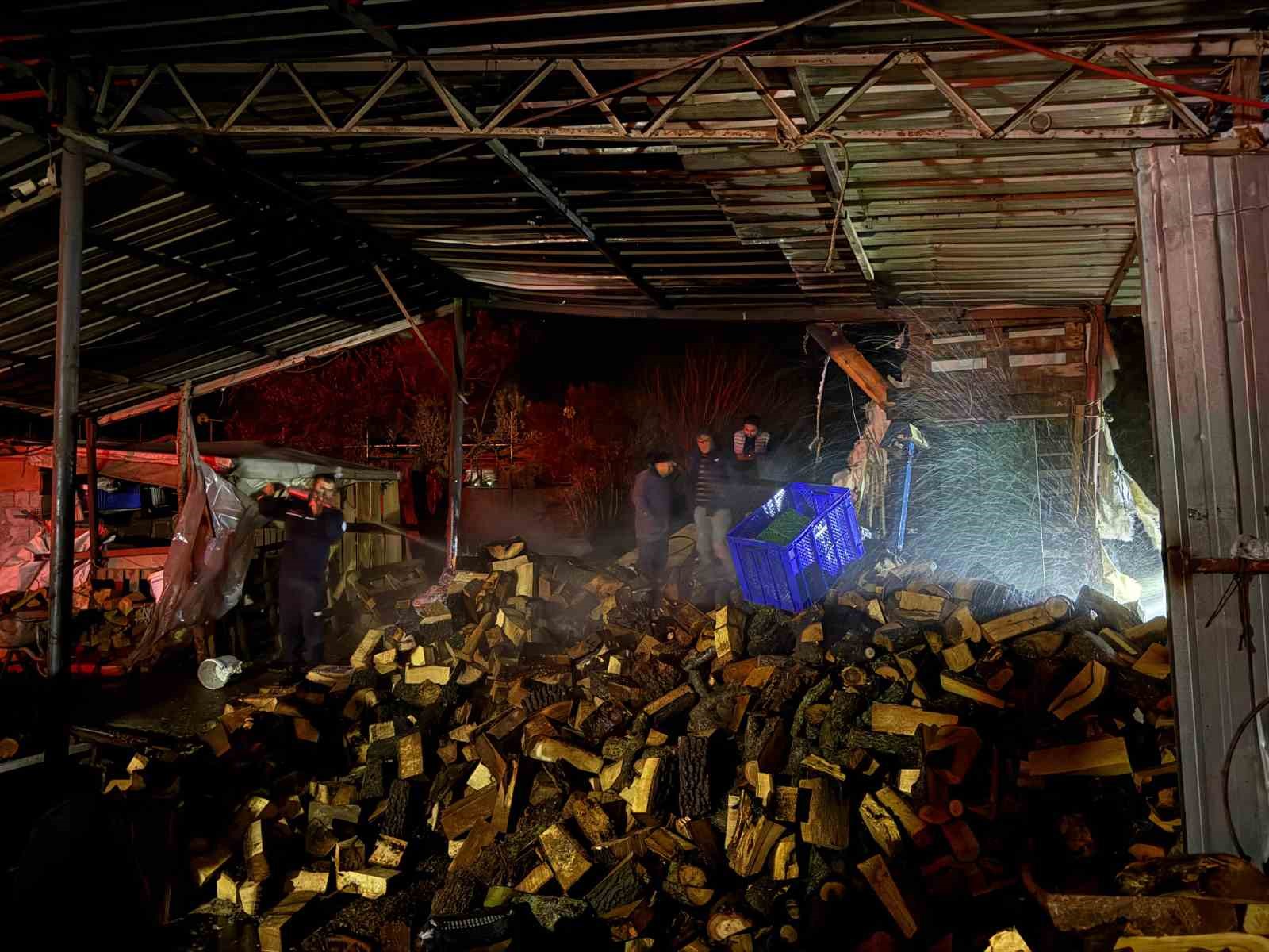 Fethiye’de oduncuda çıkan yangın söndürüldü