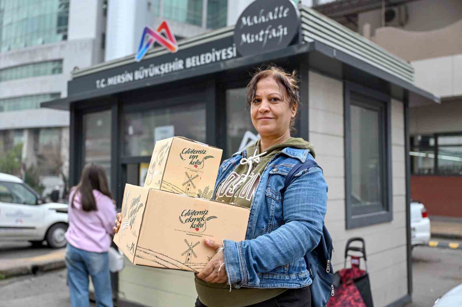 Mersin B&uuml;y&uuml;kşehir Belediyesi, ihtiya&ccedil; sahiplerine desteğini s&uuml;rd&uuml;r&uuml;yor
