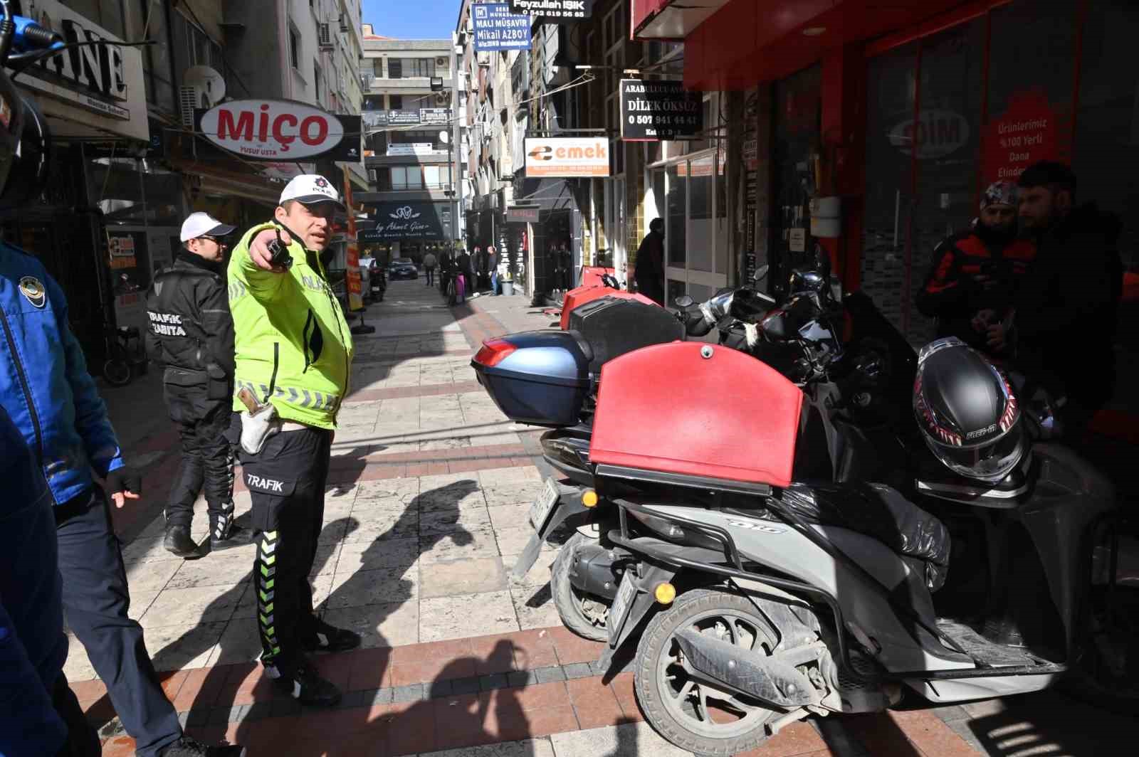 Kaldırımlardaki motosiklet işgaline denetim
