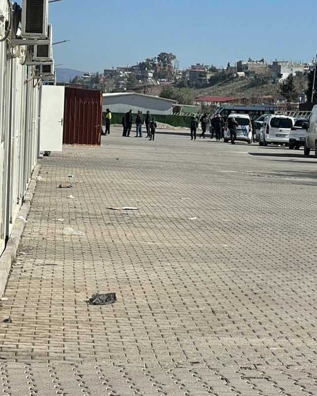 Yaşlı kadın yaşadığı konteynerda ölü bulundu