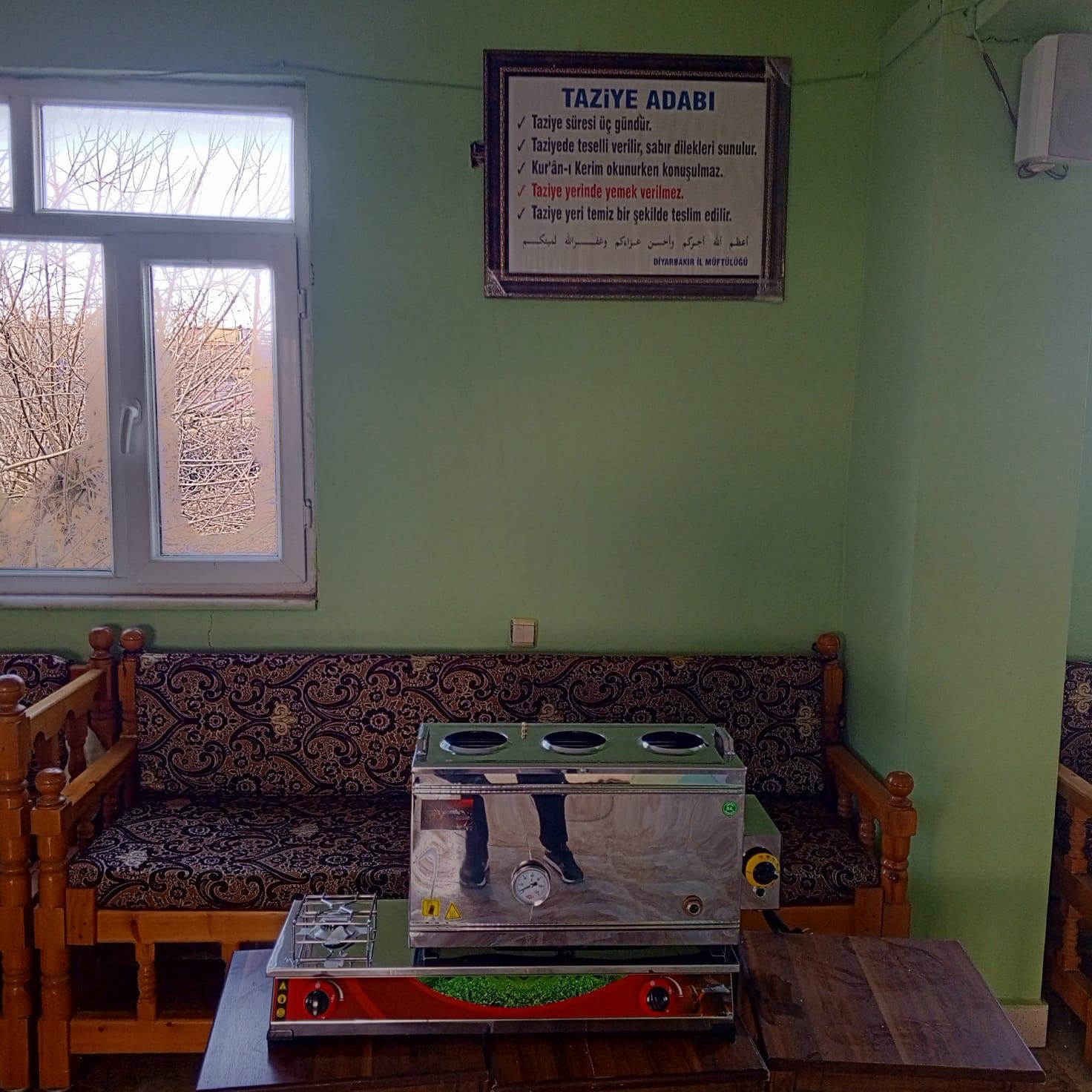 Eğil Belediyesi’nden taziyeevlerine semaver desteği