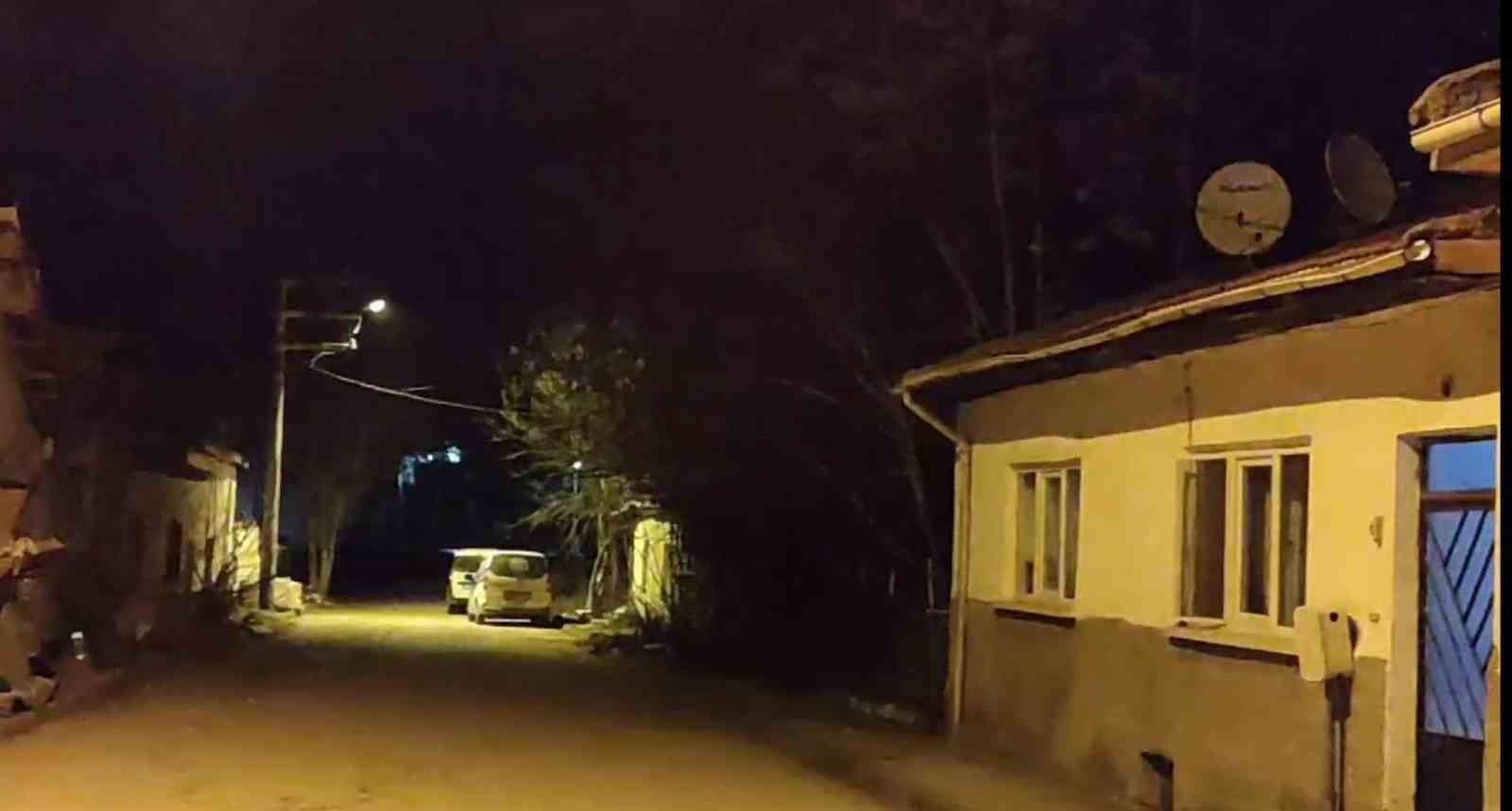 Eskişehir’de soba dumanından zehirlenen anne-oğul tedavi altına alındı