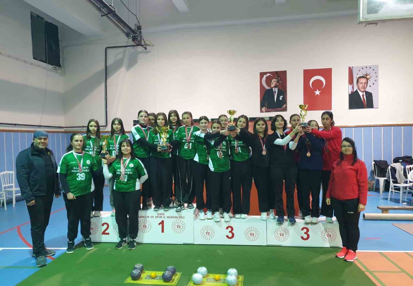 Alaçamspor Bocce, çim topu Türkiye şampiyonu oldu
