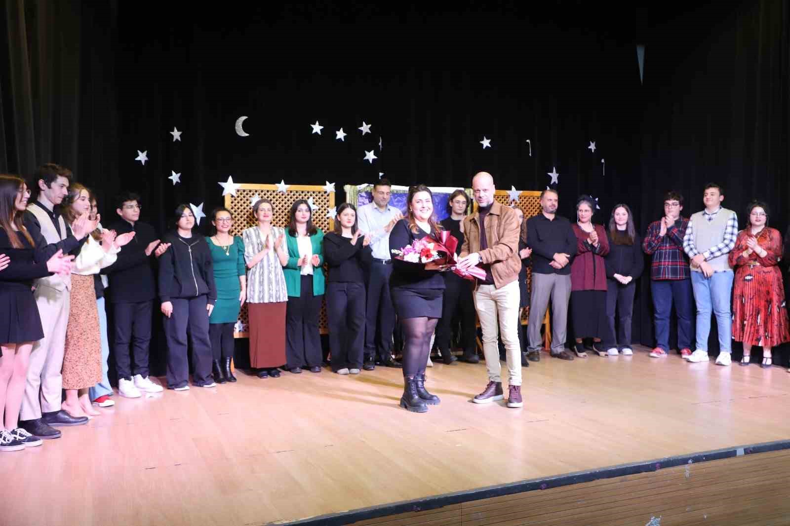 "Yakından Kumanda 2" oyunu kahkahalarla izlendi