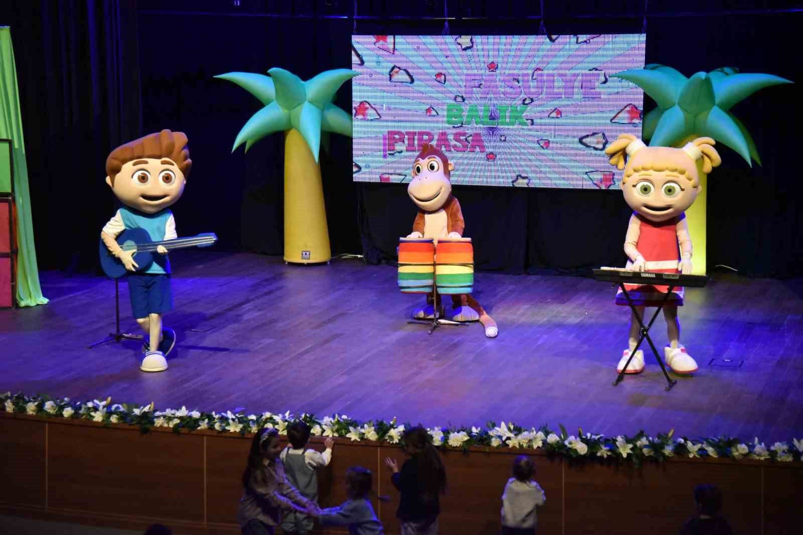 Başiskele’de çocuklar Kukuli ile doyasıya eğlendi