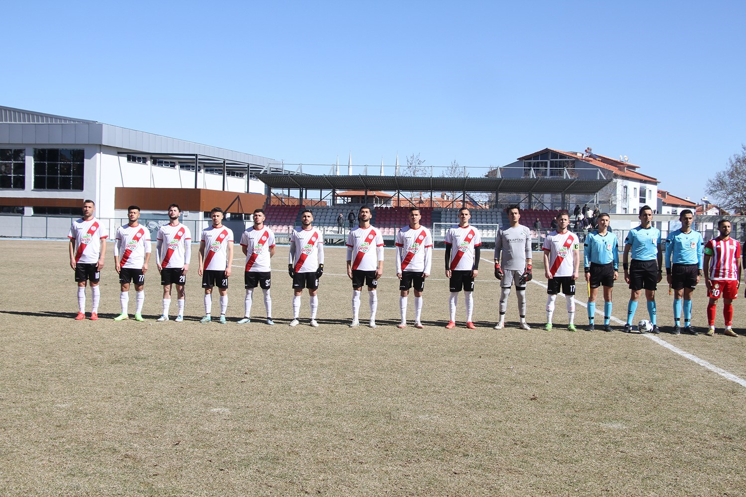 Kulaspor evinde galip