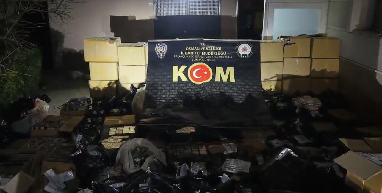 Osmaniye’de tırda 146 bin 800 paket kaçak sigara ele geçirildi