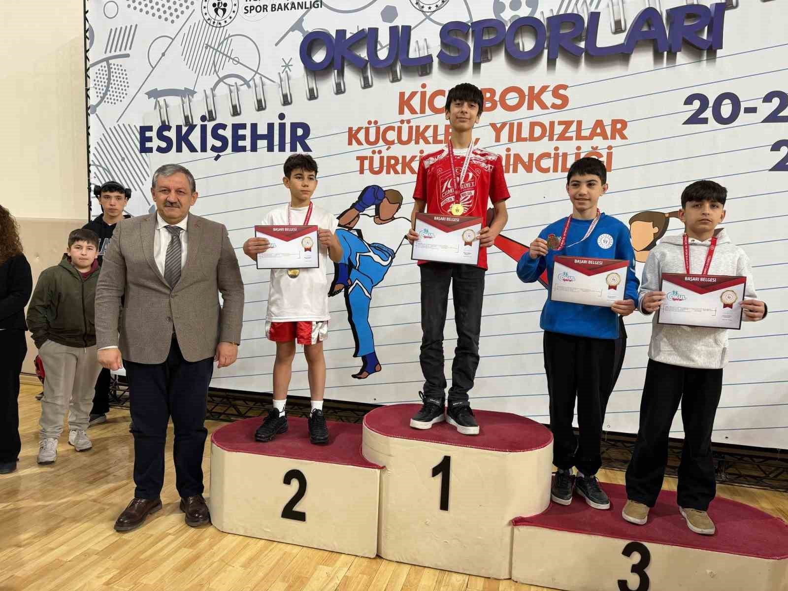 Erzurum’un kicks boks başarısı