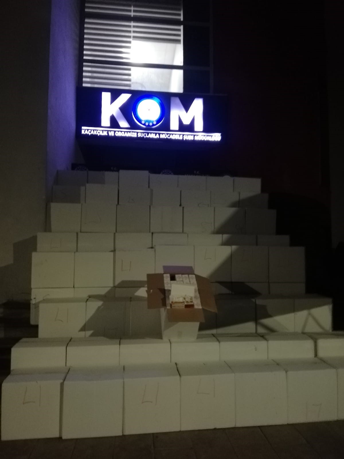 Adana’da 2 milyon kaçak makaron ele geçirildi, 1 şüpheli tutuklandı