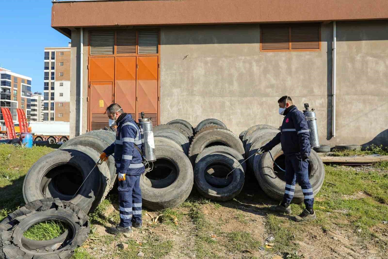 Efeler’de sineklerle mücadele 12 ay boyunca devam ediyor
