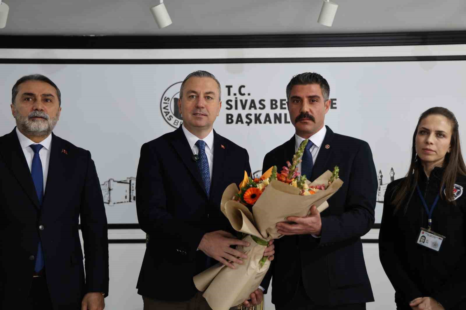 Sivas Belediyesi&rsquo;nde en d&uuml;ş&uuml;k iş&ccedil;i maaşı 43 bin TL oldu
