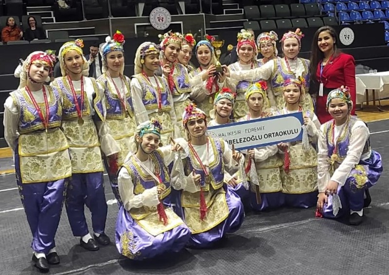 Edremit’te ilkokul öğrencilerinin büyük başarısı