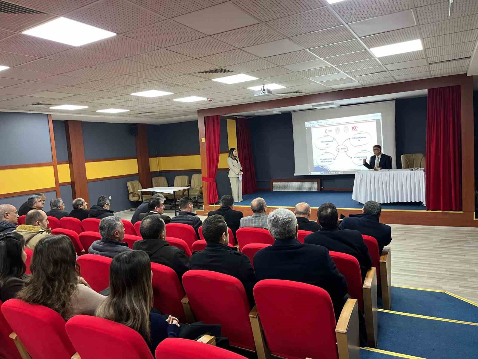 Ağrı’da ’Okulum Beni Bekler’ projesi ile devamsızlık sorunu ele alındı