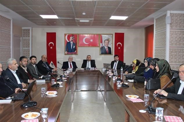 Hakkari’de "Gençlik Hizmetleri İstişare Toplantısı" yapıldı