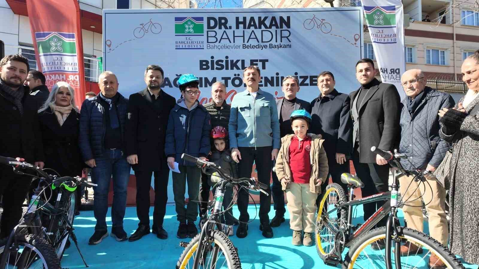 Bahçelievler Belediyesi her ay 100 kişiyi bisiklet sahibi yapıyor
