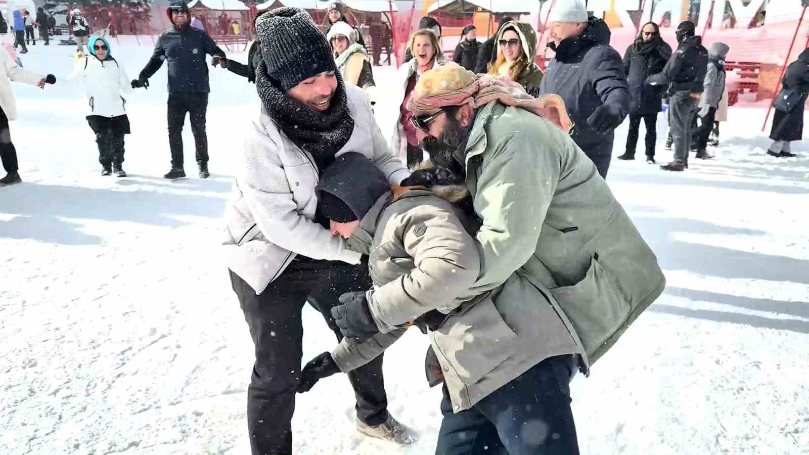 Bu kez karın tadını gazeteciler çıkardı