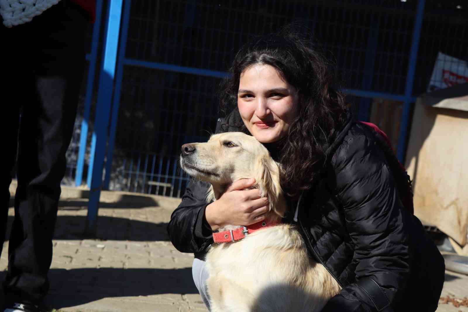 Üniversite öğrencileri Nazilli Belediyesi tesislerini gezdi
