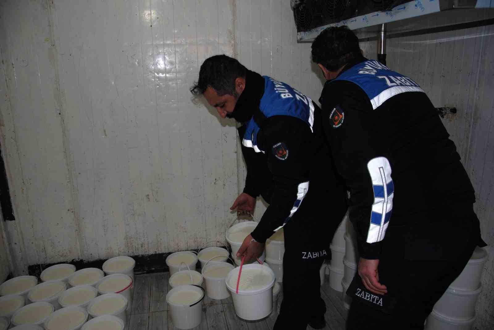 Zabıtadan yoğurt baskını