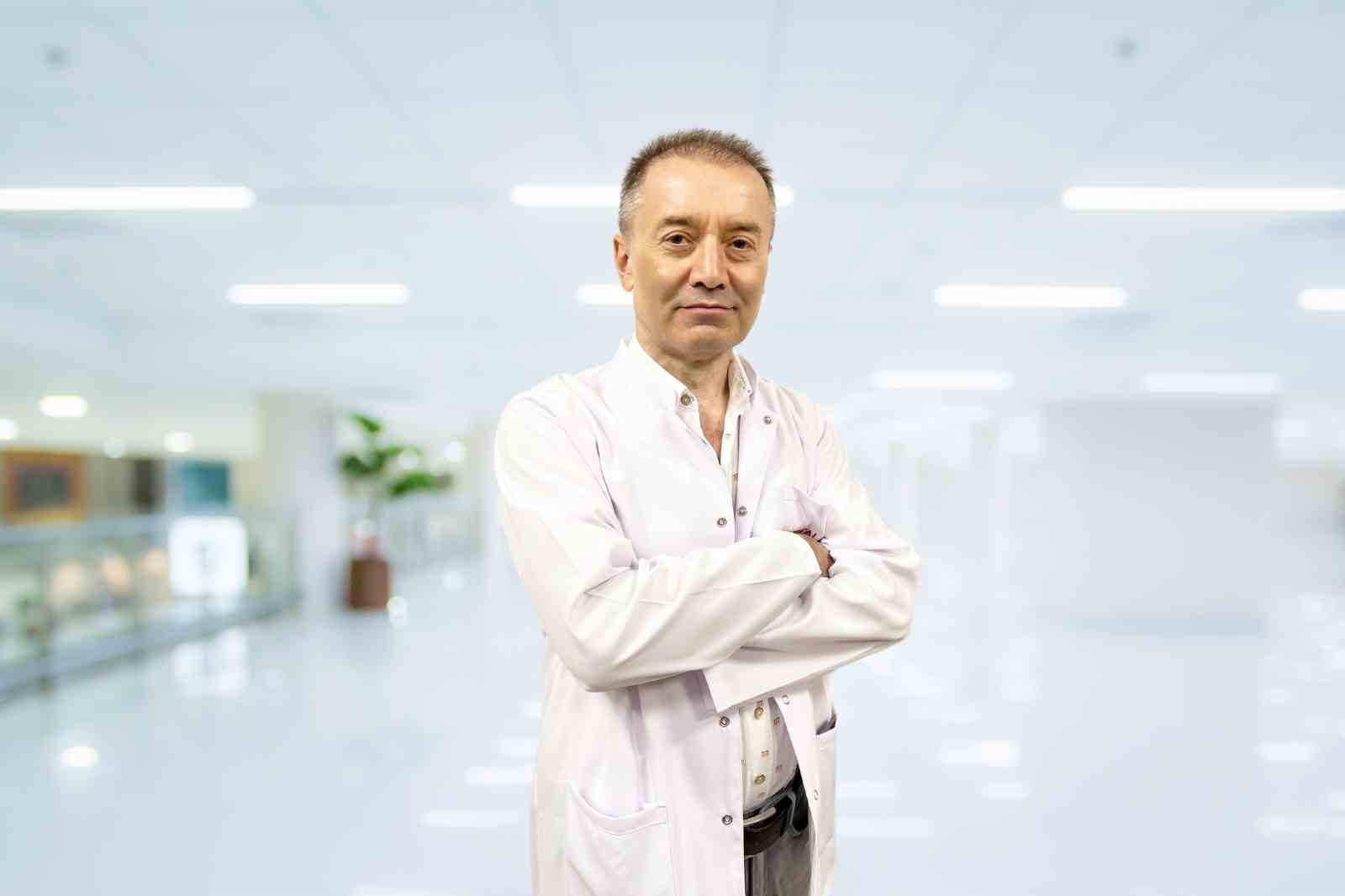 ‘Çocuklarda kepçe kulak sorunu önlenebilir’