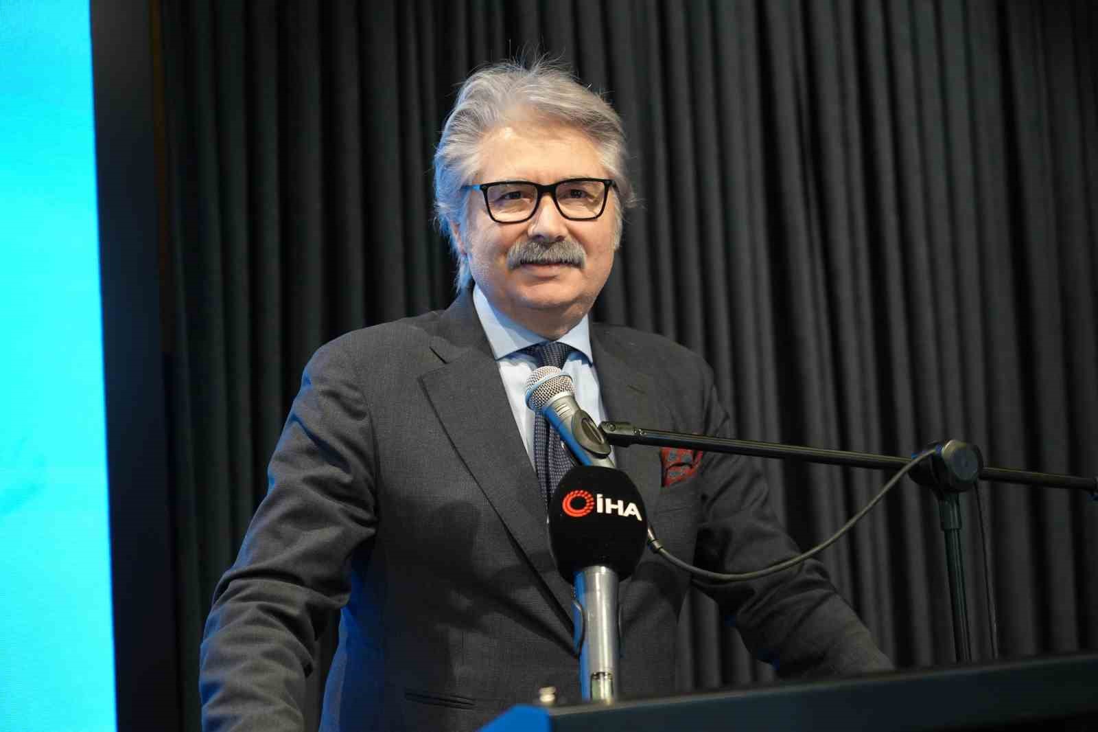 Vali Yardımcısı Vekili Aydın: "Bugün geldiğim noktayı, okula gitmemiş anne-babama borçluyum"
