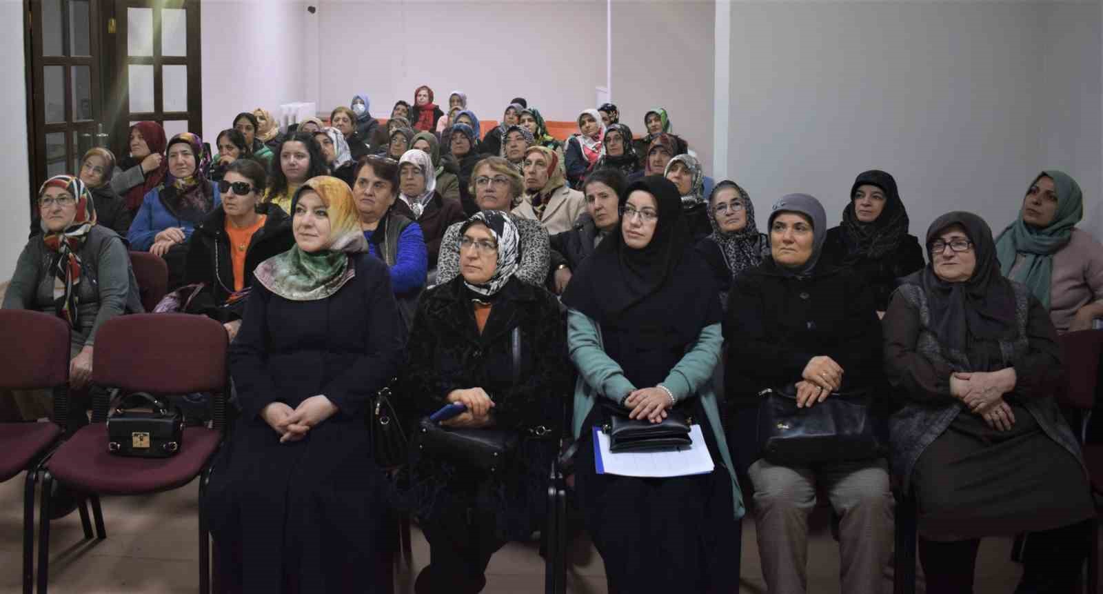 Malatya’da "Sağlıklı Kadın Sağlıklı Toplum" konusu ele alındı
