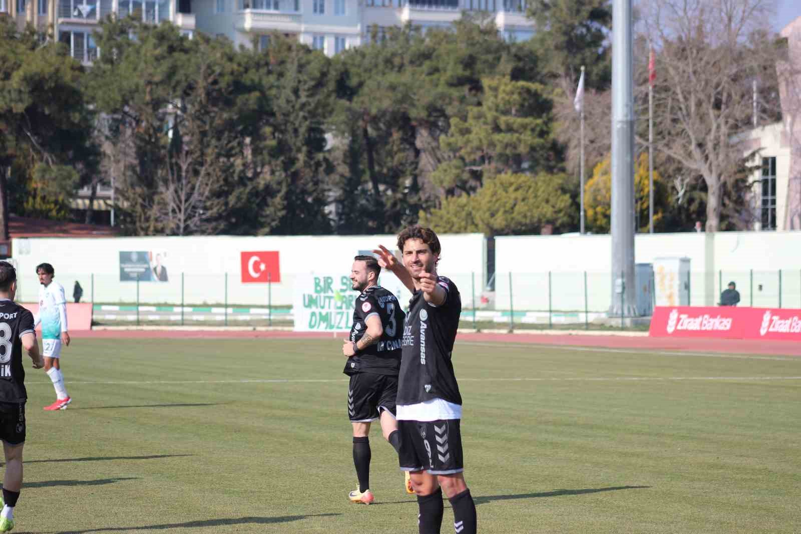 Ziraat Türkiye Kupası: Kırklarelispor: 1  - Kocaelispor: 3
