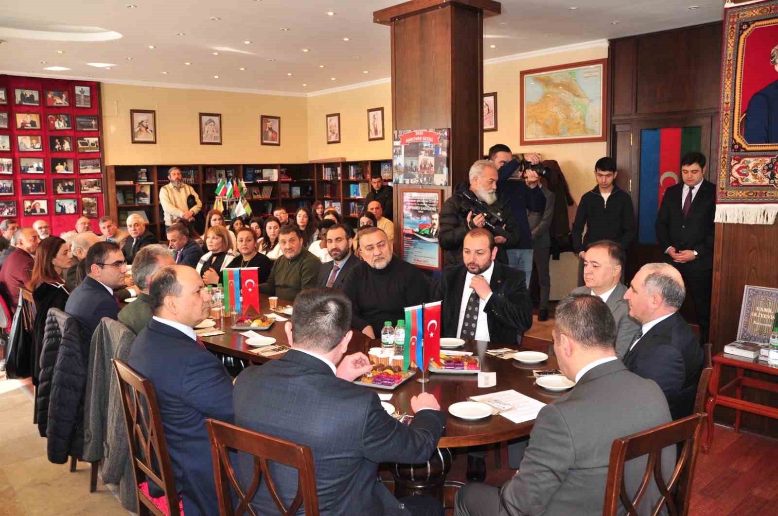 Hocalı şehitleri Kars&rsquo;ta anıldı
