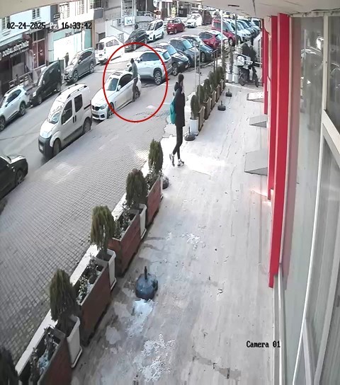 Yere yığılıp hayatını kaybetti: O anlar kamerada