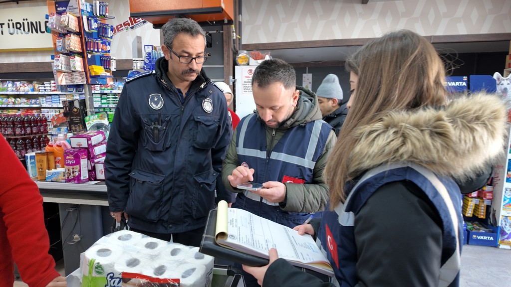 Sivas’ta Ramazan ayı öncesi marketler denetlendi