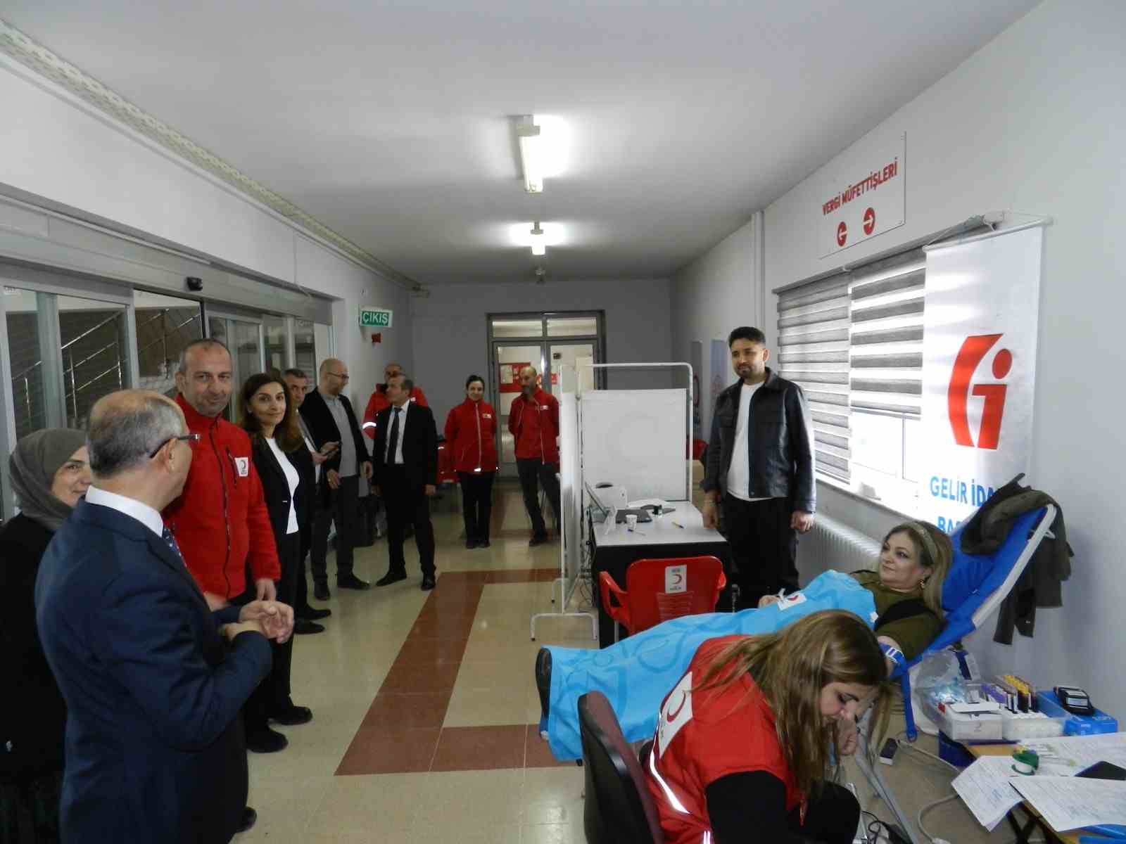 Vergi Haftasında Defterdarlık’tan kan bağışı kampanyası