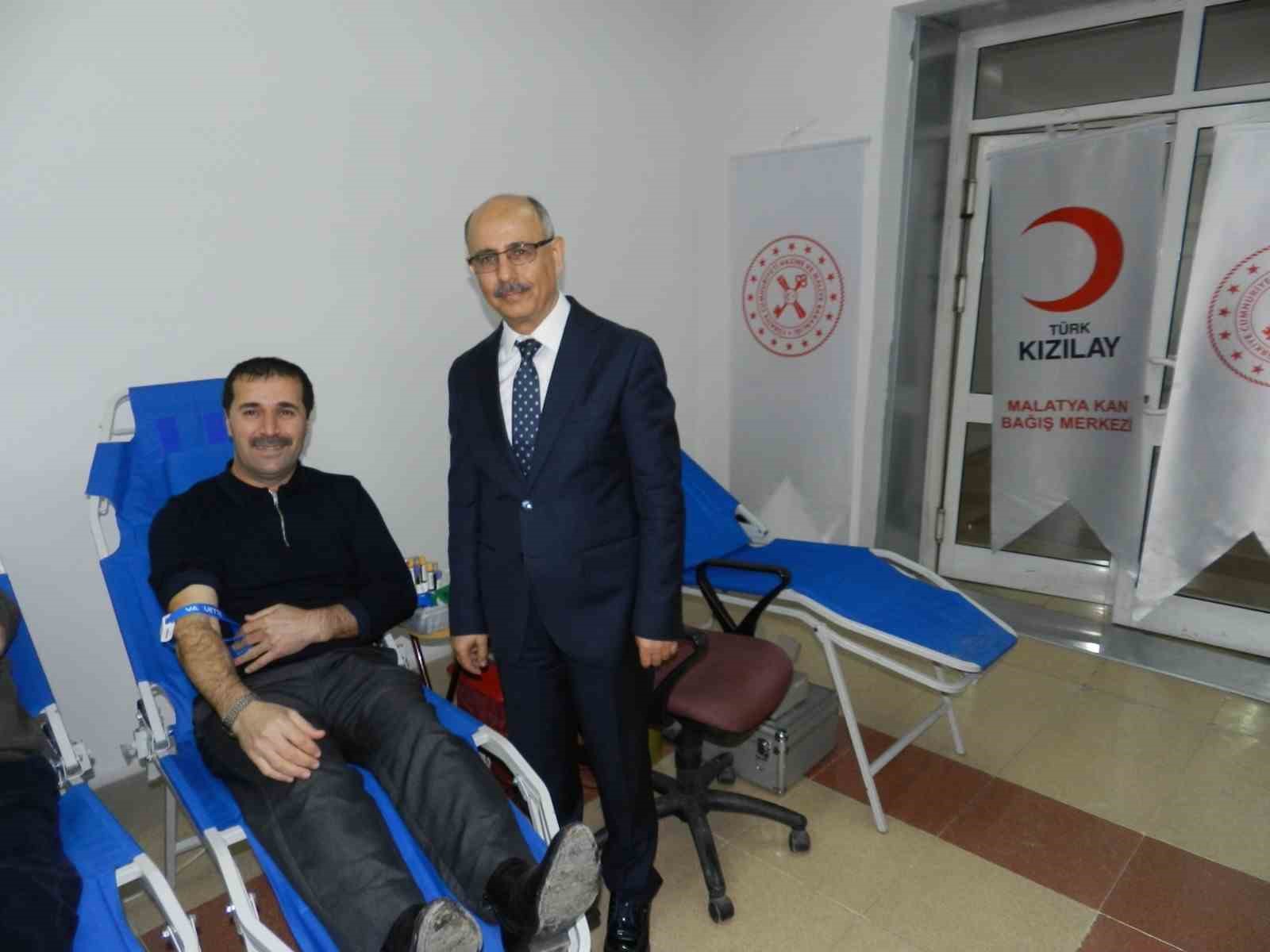 Vergi Haftasında Defterdarlık&rsquo;tan kan bağışı kampanyası
