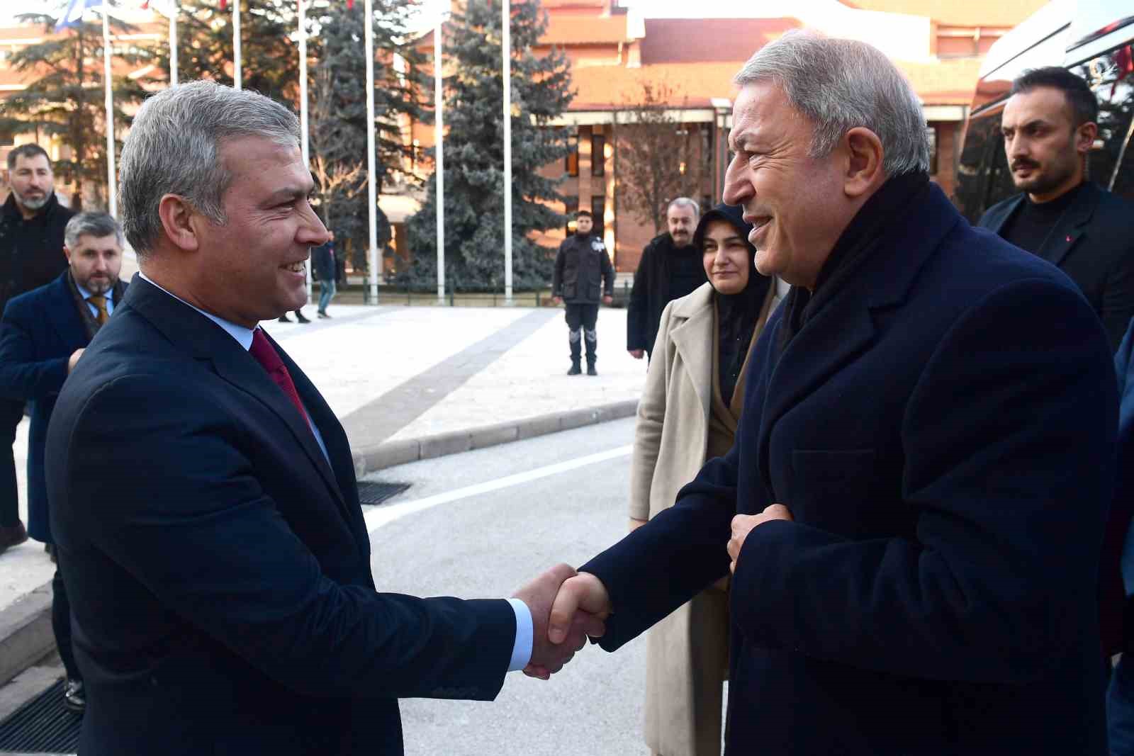 Hulusi Akar&rsquo;dan Anadolu &Uuml;niversitesi&rsquo;ne ziyaret
