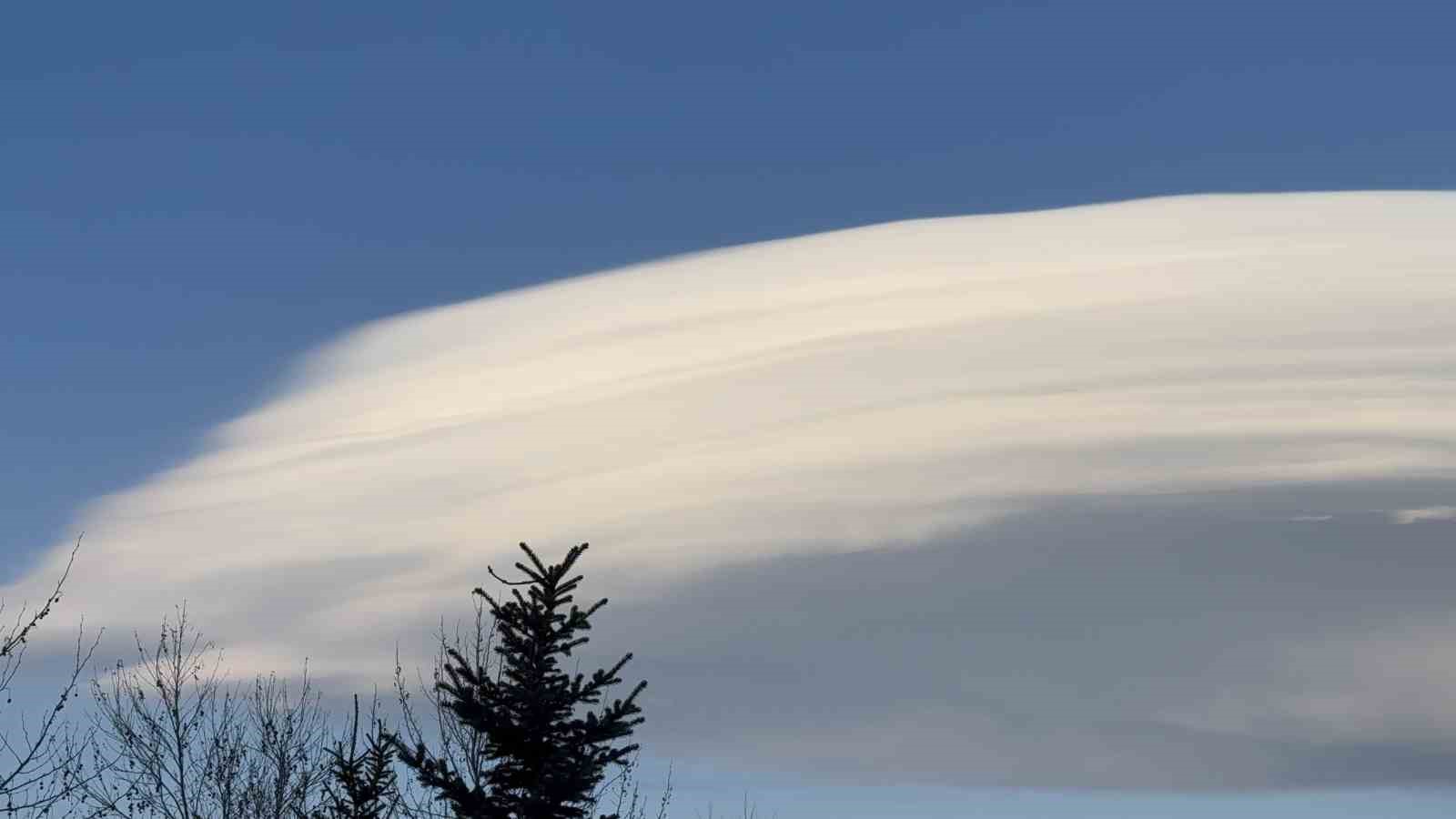Tatvan&rsquo;da mercan bulutu g&ouml;r&uuml;ld&uuml;

