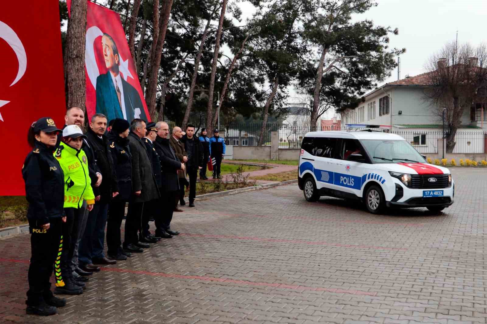 Çanakkale İl Emniyet Müdürlüğü’nde 15 araç ve 4 motosiklet hizmete başladı