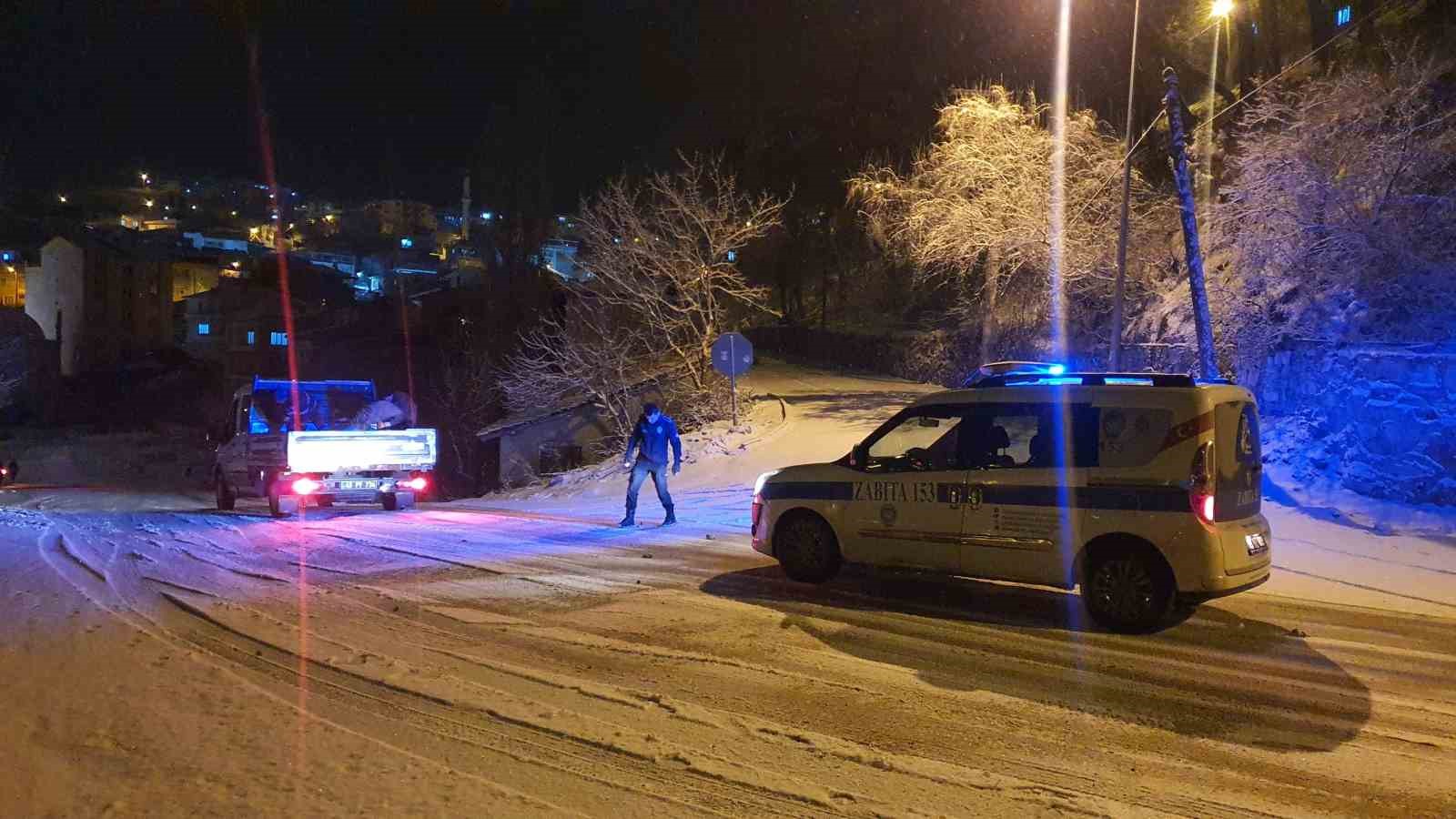 Manisa&rsquo;da kar yağışı etkili oldu
