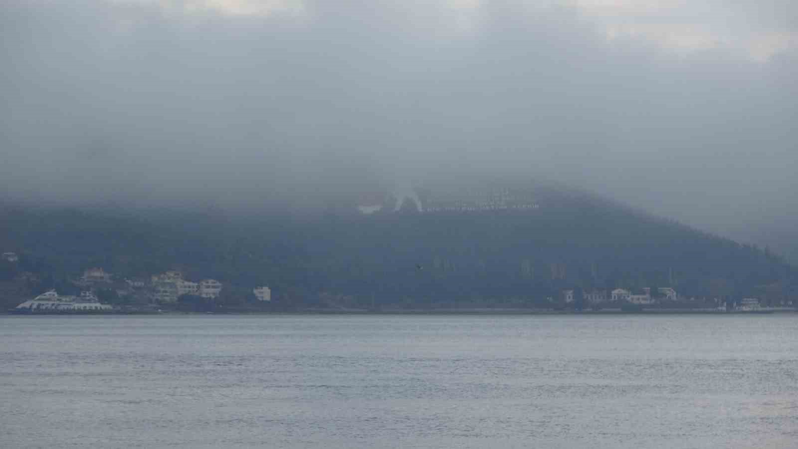 Çanakkale Boğazı sis nedeniyle transit gemi geçişlerine kapatıldı