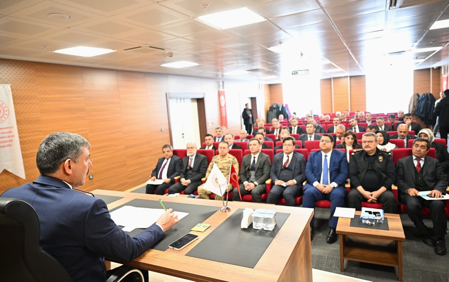 Kamu hizmetleri masaya yatırıldı