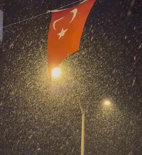Denizli&rsquo;nin 2 il&ccedil;esinde eğitime 1 g&uuml;nl&uuml;k kar tatili
